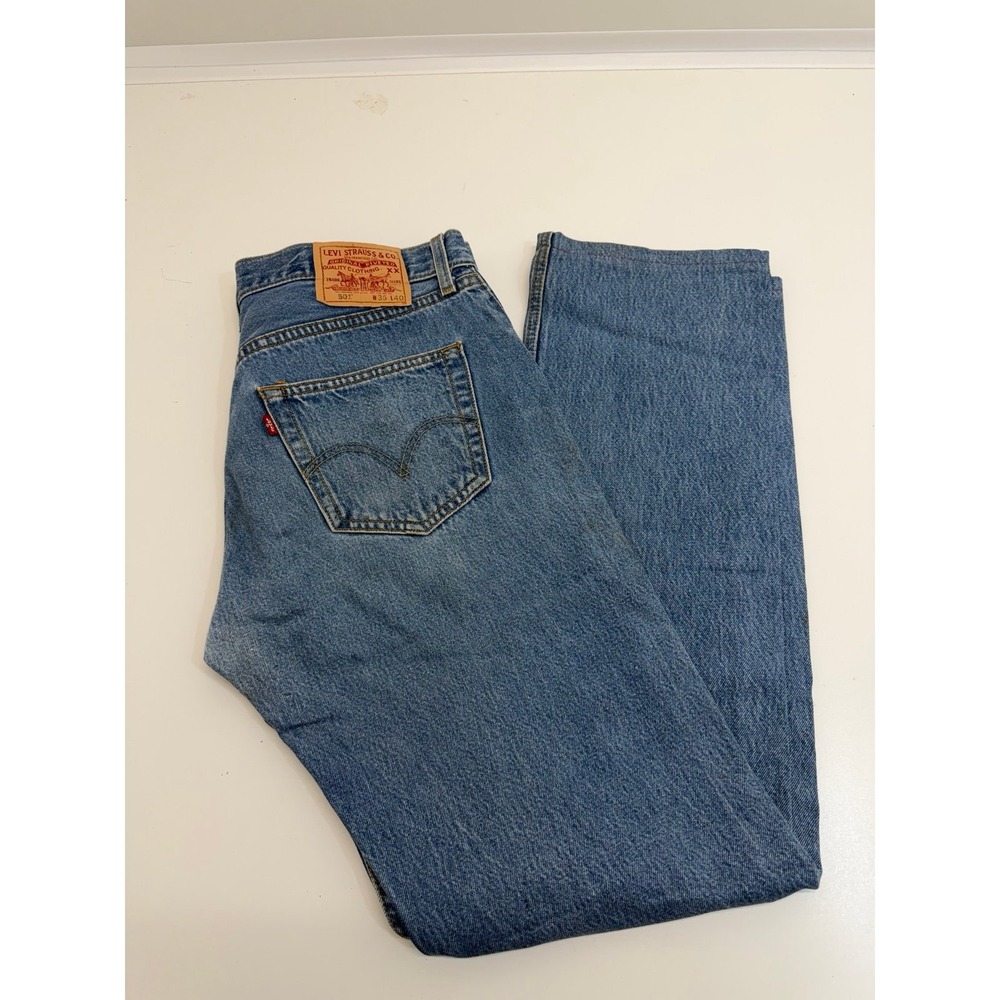 Vintage Levi's 501XX Button Fly Jeans W35 L40 Made in Dominican Republic